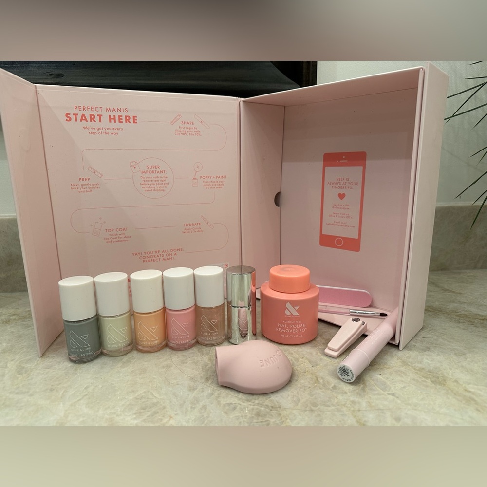 Olive & June Mani Box